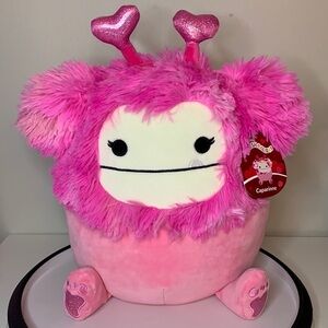 Squishmallows Caprinne the Bigfoot Valentines